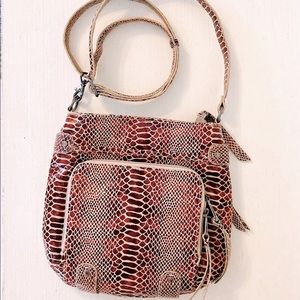 PERLINA NEW YORK  “CROCODILE/ALLIGATOR” GENUINE Patent Leather Crossbody Purse